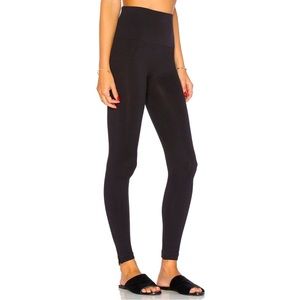 SPANX Seamless Side Zip Leggings Very Black Size L Revolve Flattering Comfort